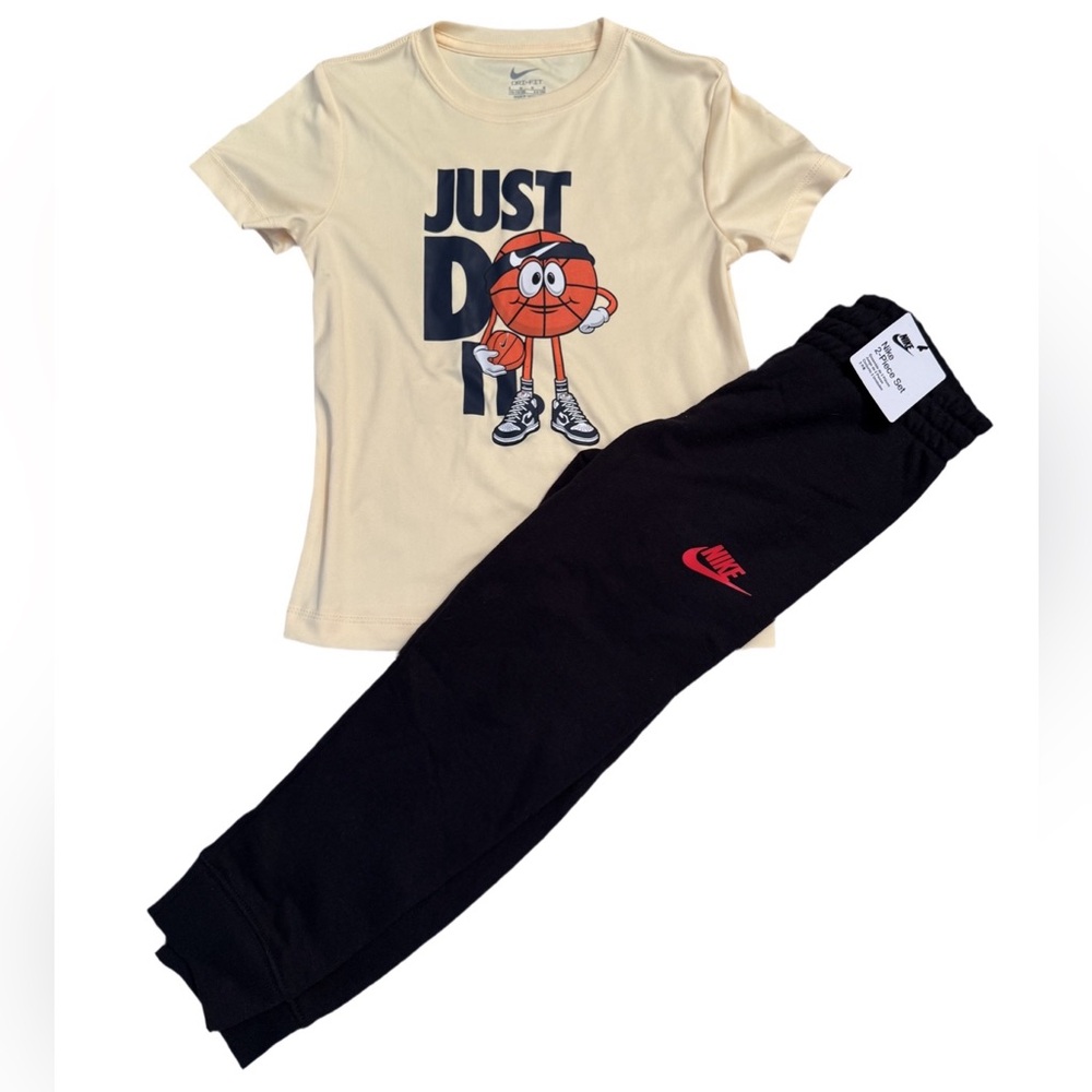 NIKE Boys 2pc Set, NWT - Picture 2 of 5
